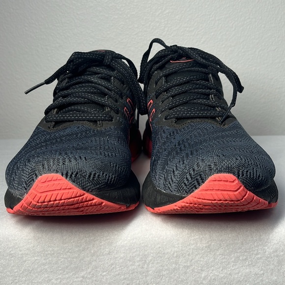 ASICS GT-2000 running shoes - Picture 4 of 9